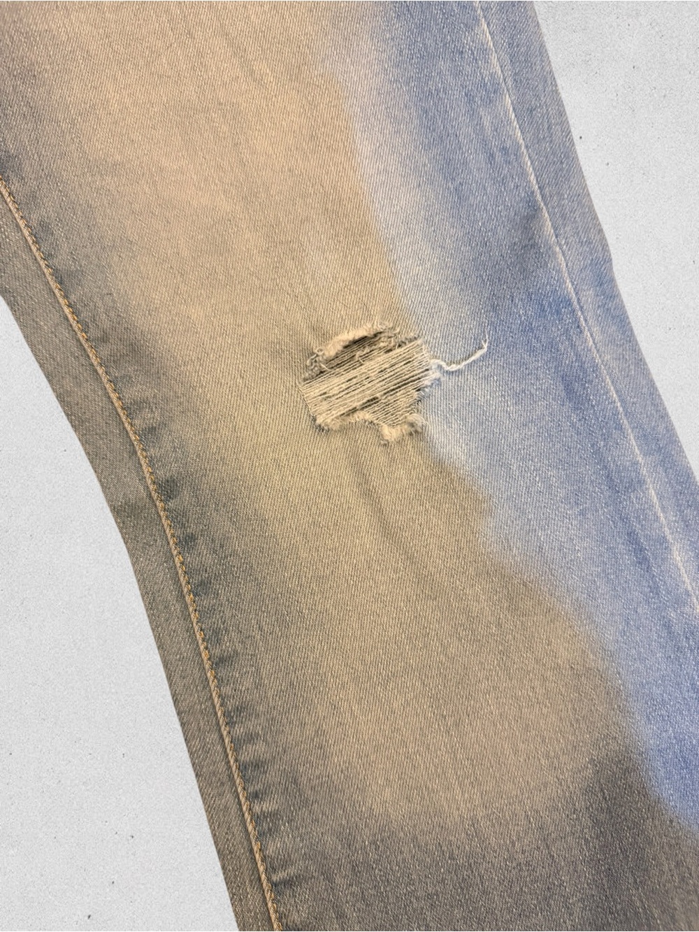 Levi's 725 High-Rise Bootcut Jeans - Light Blue Wash - Picture 8 of 11